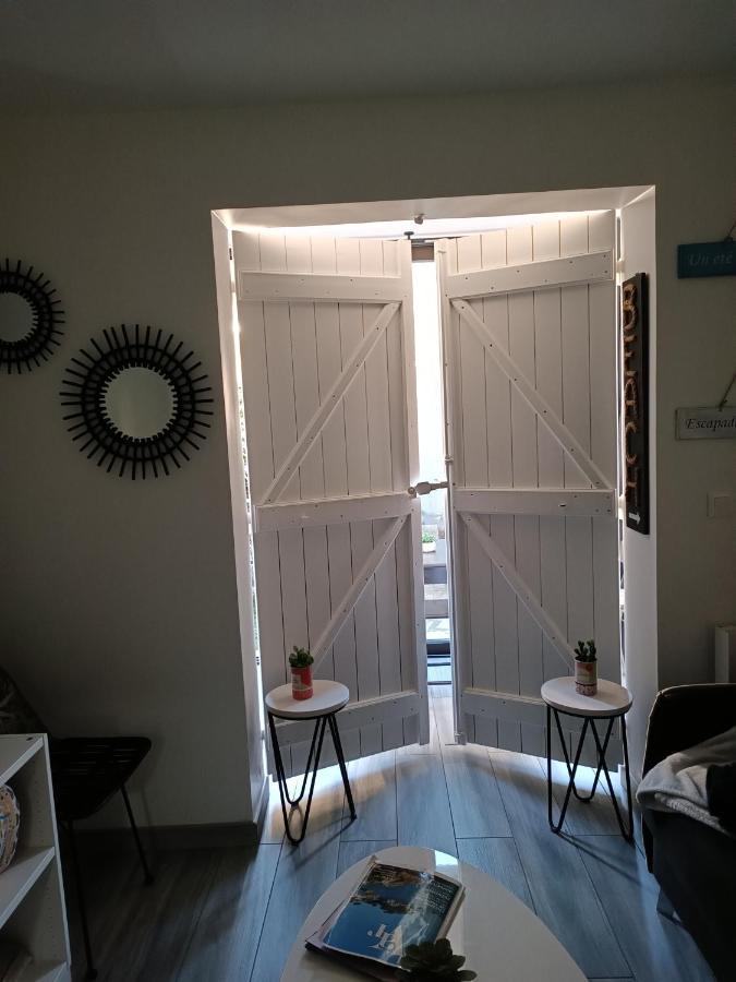 Joli studio res au calme en rez de jardin à Bandol. Exterior foto